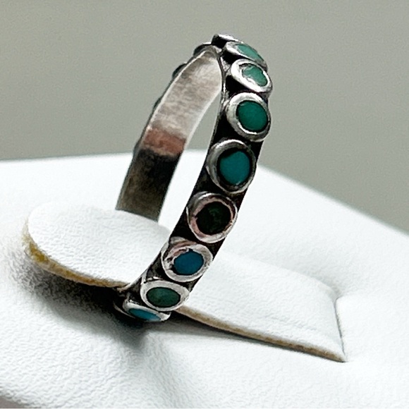 Vintage Southwestern Turquoise Sterling Silver Eternity Ring - Picture 4 of 12